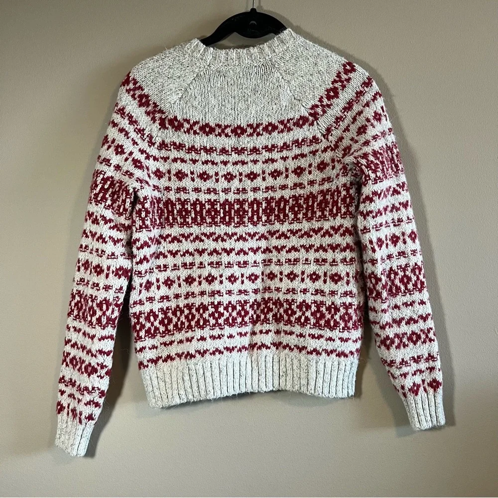 ✨ Abercrombie & Fitch Women’s Gray Red Nordic Sweater Small - Picture 6 of 9